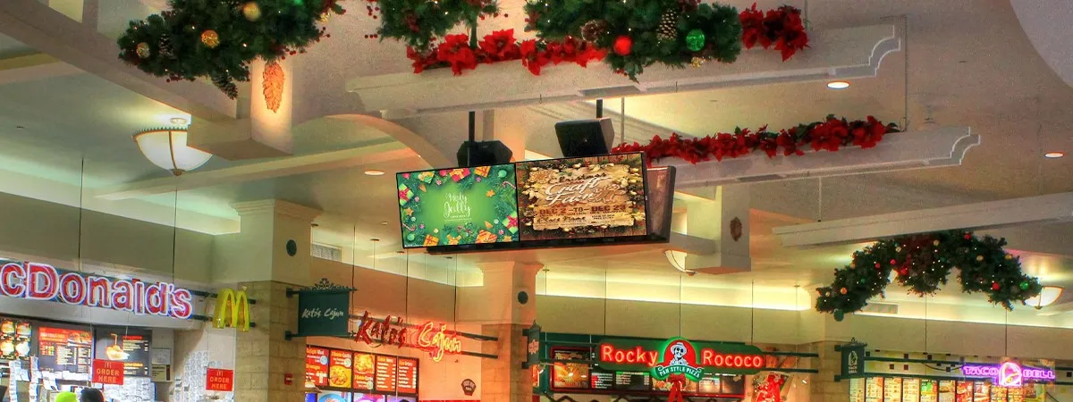 Create a festive atmosphere at Christmas with digital signage Create a festive atmosphere at Christmas with digital signage